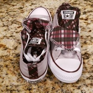 Women Converse